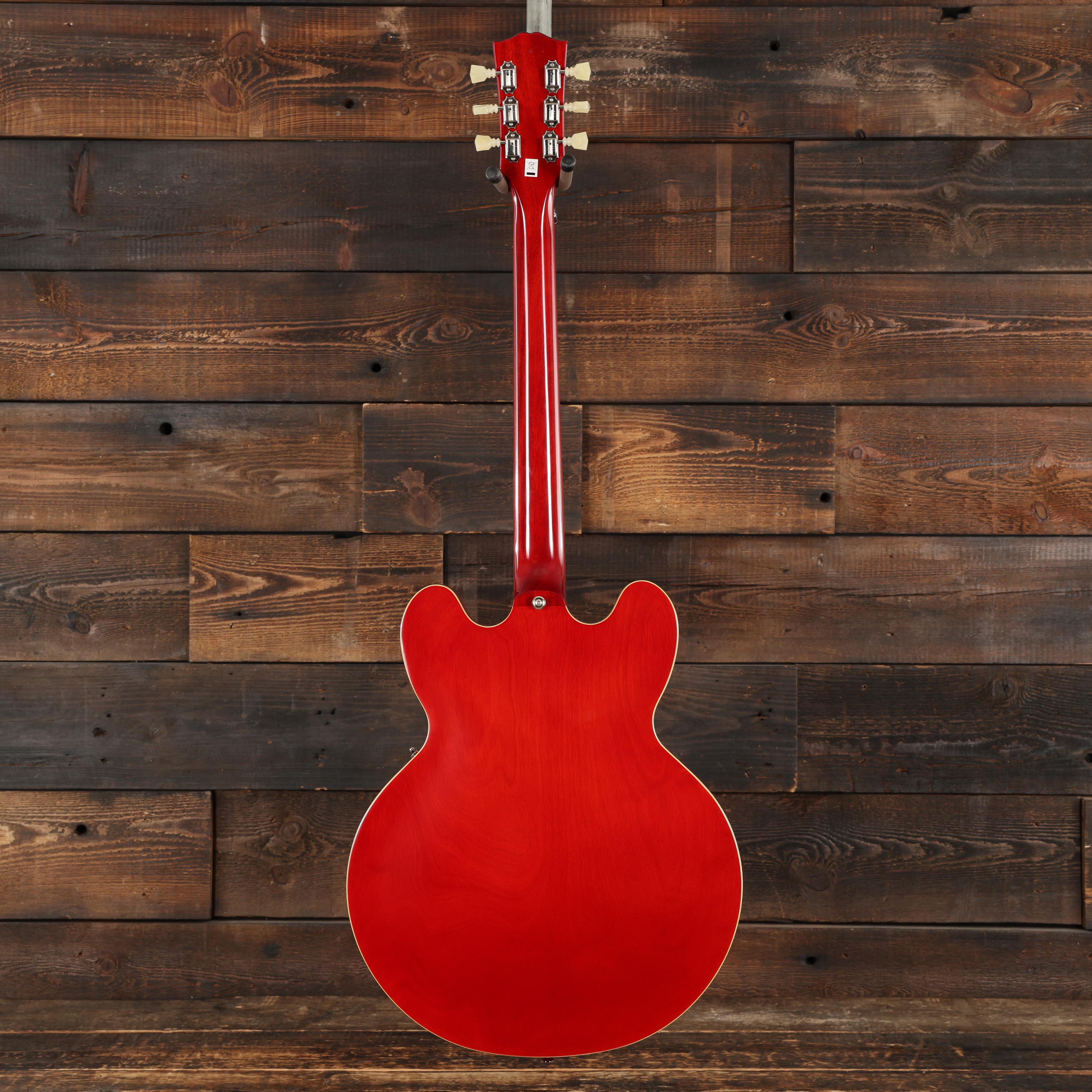 Epiphone Inspired by Gibson Custom 1962 ES-335 Reissue Semi-Hollow